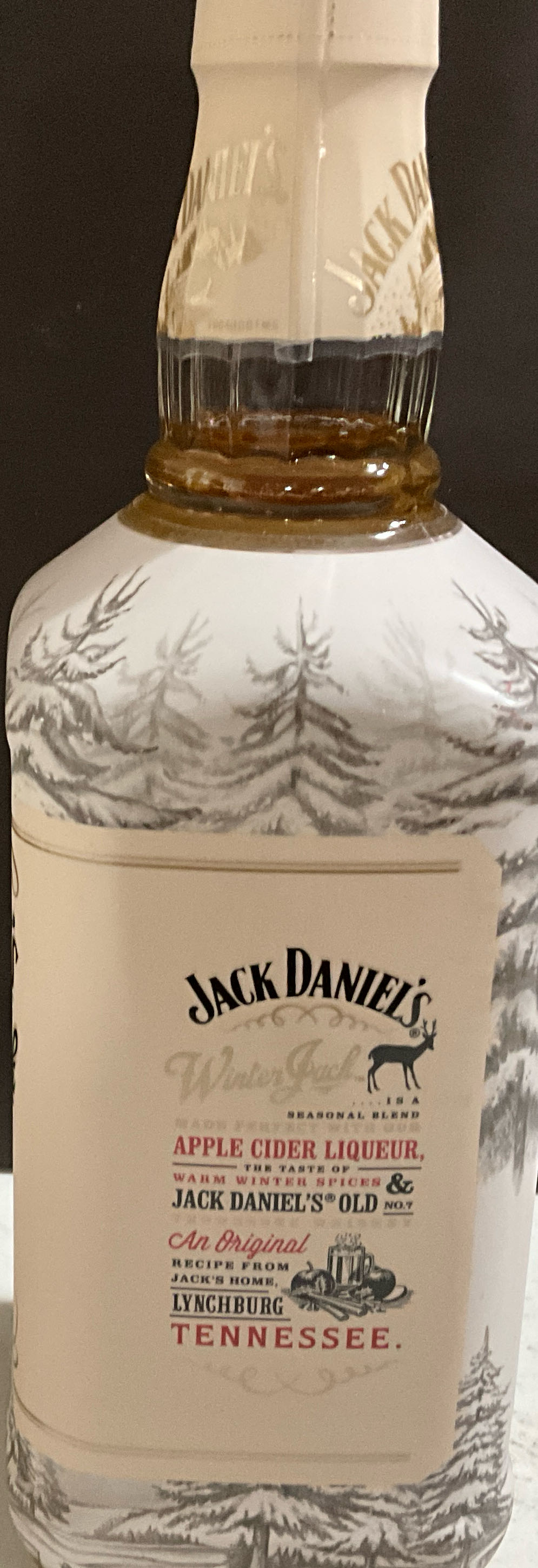 Winterjack Spiced Apple Punch - Jack Daniel‘s Distillery (750 mL) alcohol collectible [Barcode 082184007198] - Main Image 3