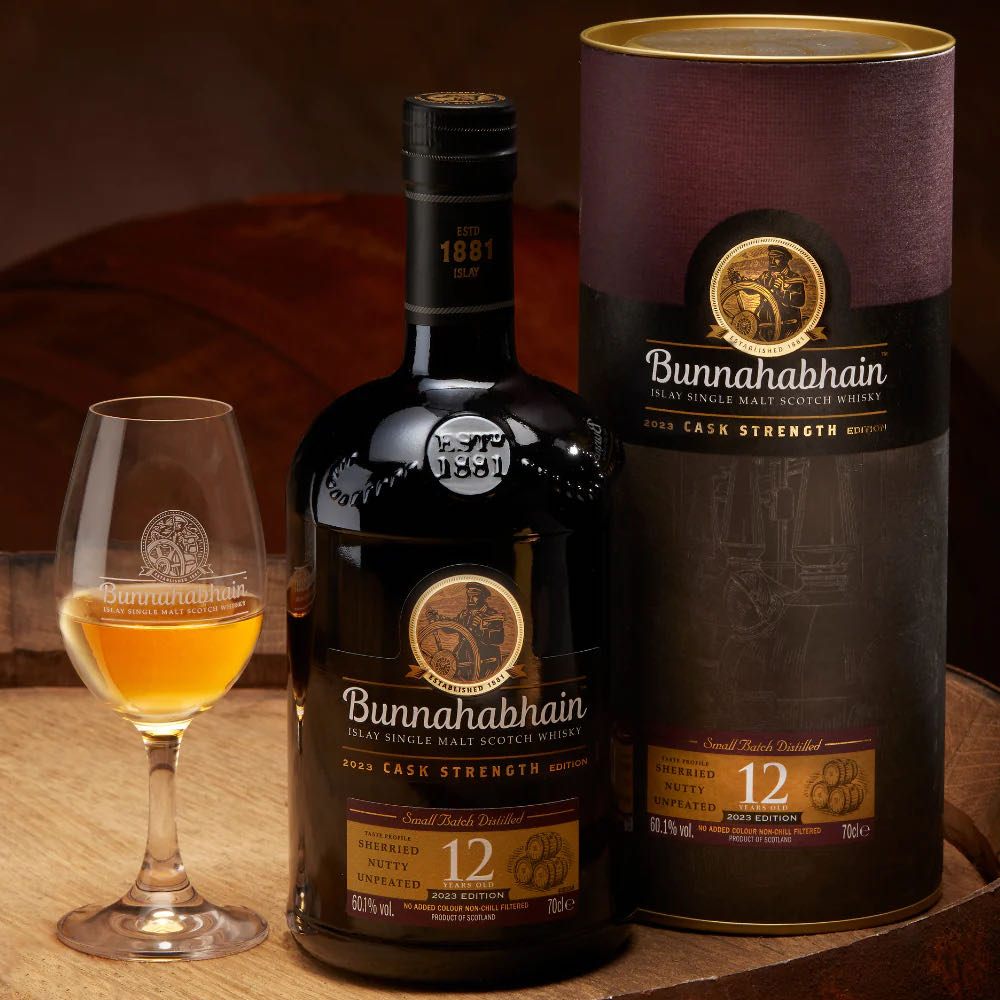 Bunnahabhain 12 Year Old Cask Strength - The Bunnahabhain Distillery (700 mL) alcohol collectible [Barcode 5029704221073] - Main Image 2