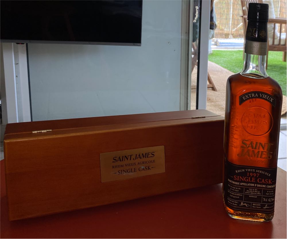 Saint James Single Cask 1997 - Saint James (700 mL) alcohol collectible - Main Image 2
