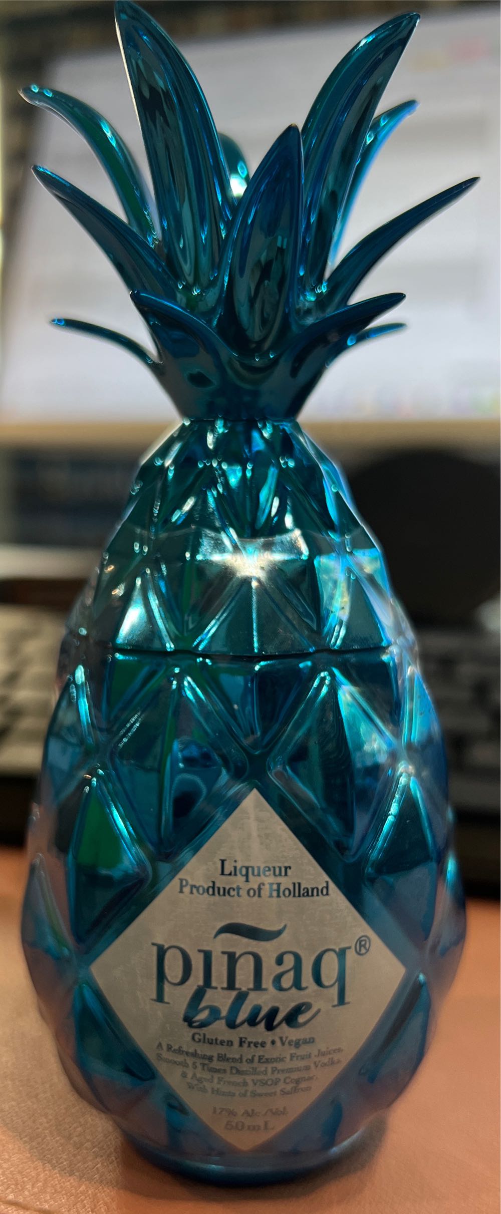 Pinaq Blue - Pinaq Usa (50 mL) alcohol collectible [Barcode 673143615051] - Main Image 2