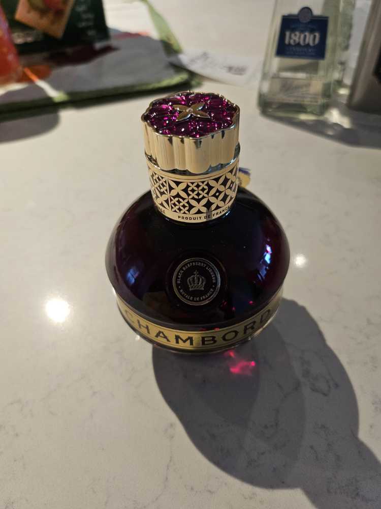 Chambord Liqueur 200ml Raspberry - Brown-Forman Beverages (200 mL) alcohol collectible [Barcode 083300034517] - Main Image 2