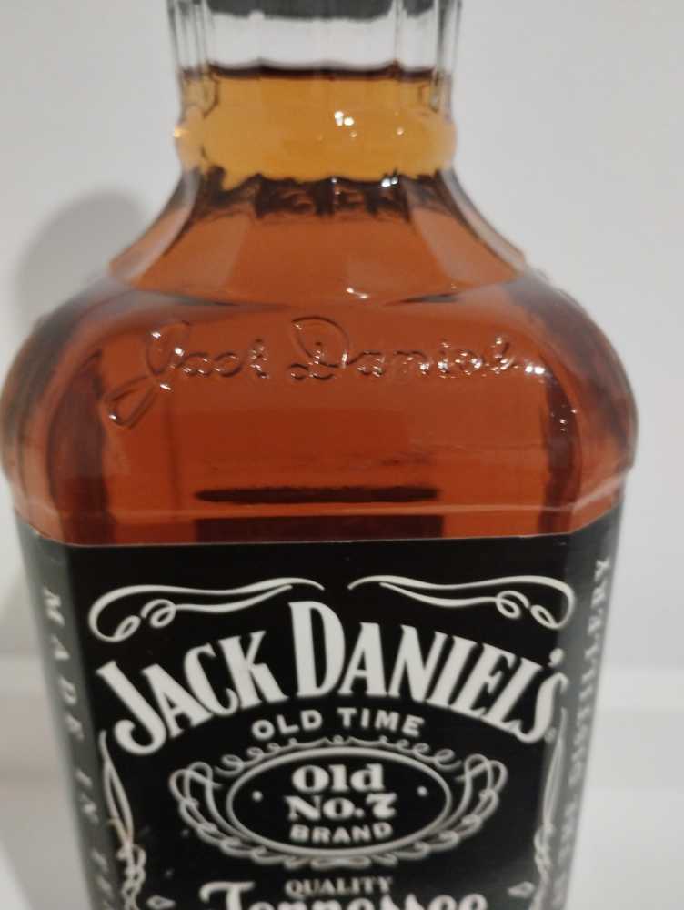 Black Label  (1000 mL) alcohol collectible - Main Image 2