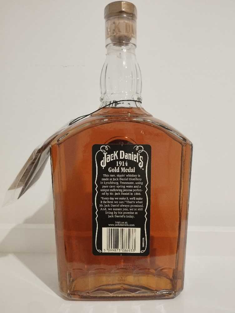 Gol Medal 1914  (1000 mL) alcohol collectible - Main Image 2