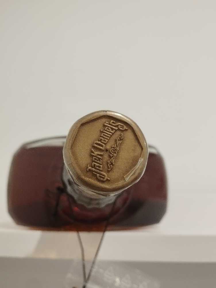 Gol Medal 1914  (1000 mL) alcohol collectible - Main Image 4