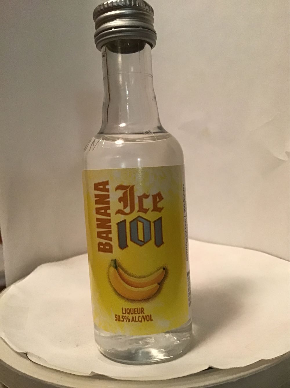 Ice 101 Root Beer & Watermelon & Banana & Red - Sazerac Co. (50 mL) alcohol collectible - Main Image 3