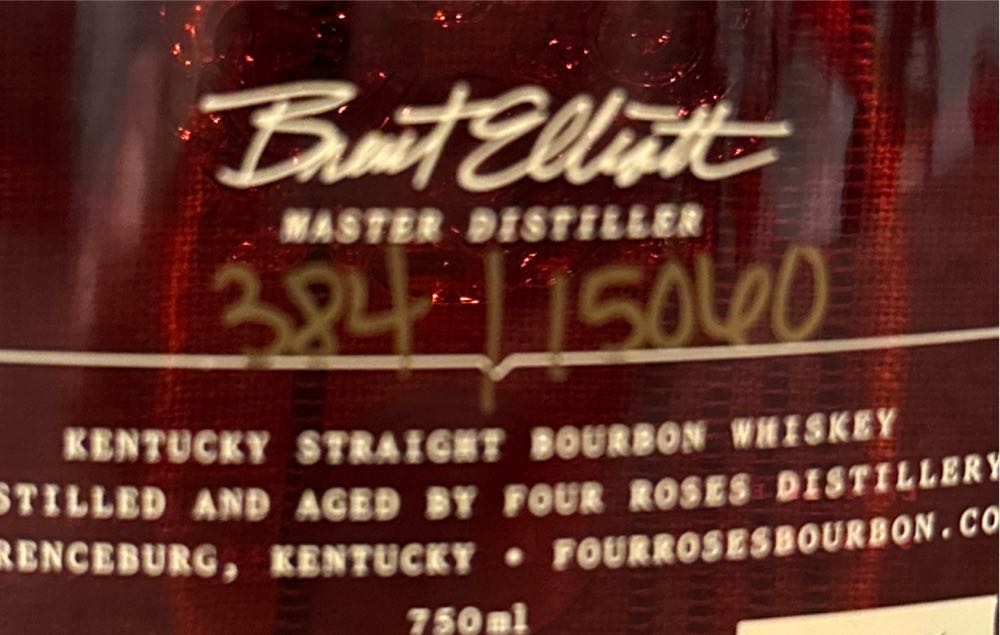 Four Roses Limited Edition 135th Anniversary - Four roses distillery (750 mL) alcohol collectible [Barcode 860007585302] - Main Image 3