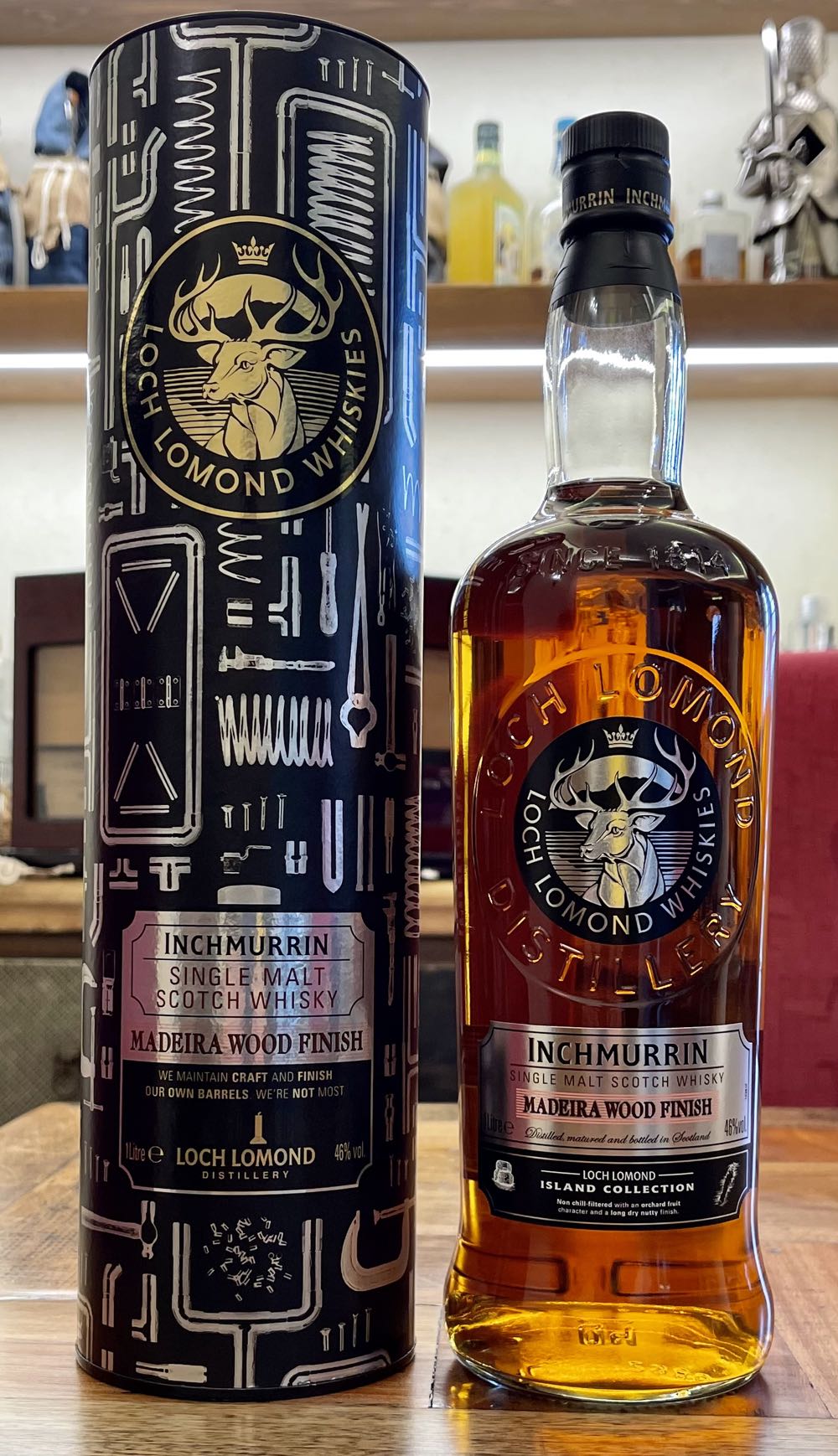 Seagram’s Red Berry Twisted Gin & Red Berry Vodka & Peach Tea & Peach Twisted Gin