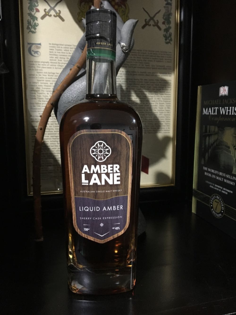 Amber Lane Liquid Amber - Amber Lane (700 mL) alcohol collectible [Barcode 9369999919894] - Main Image 2