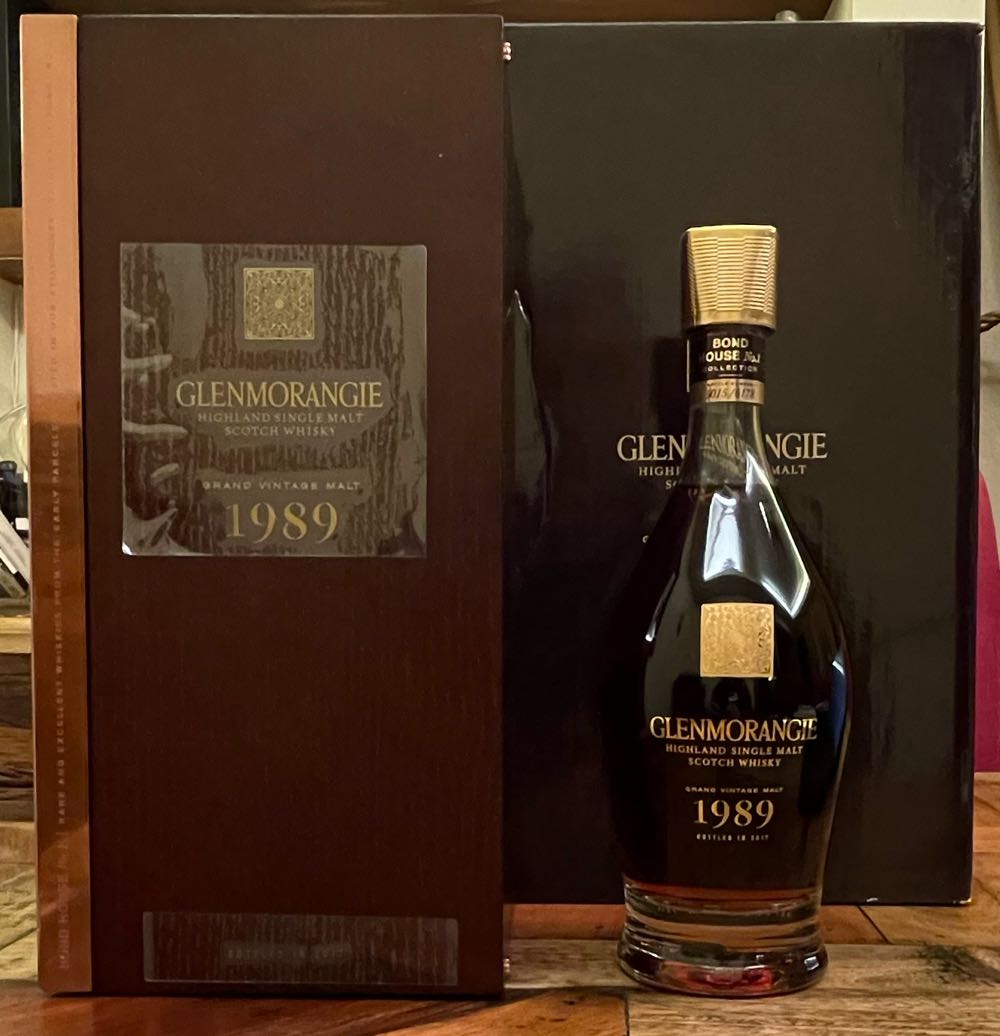 The Dark Side Of Islay Daill