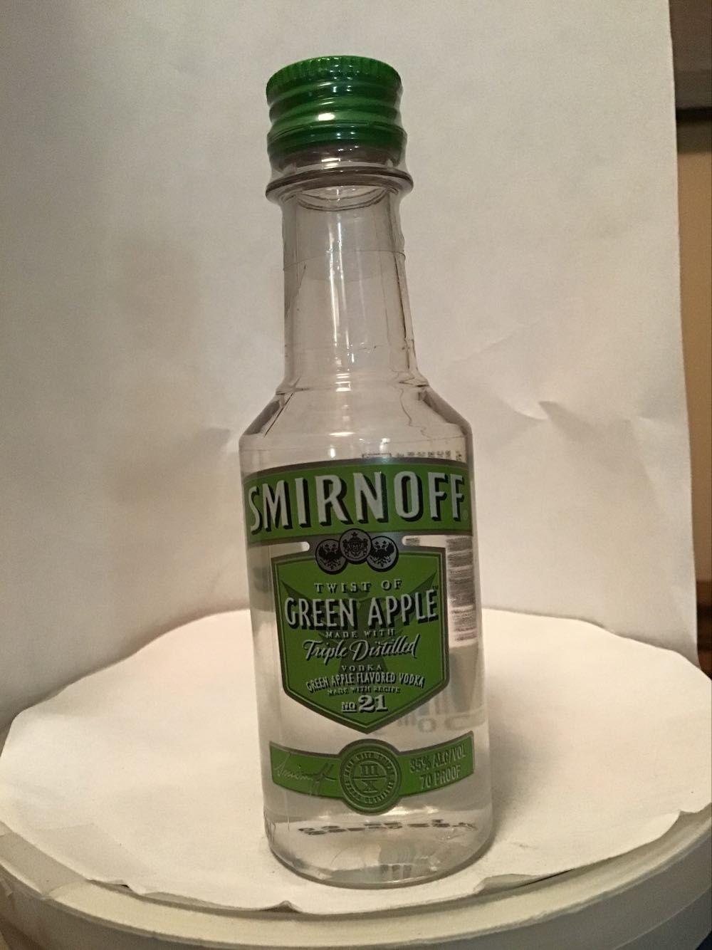 Smirnoff Sours Green Apple - Smirnoff Co. (50 mL) alcohol collectible - Main Image 2