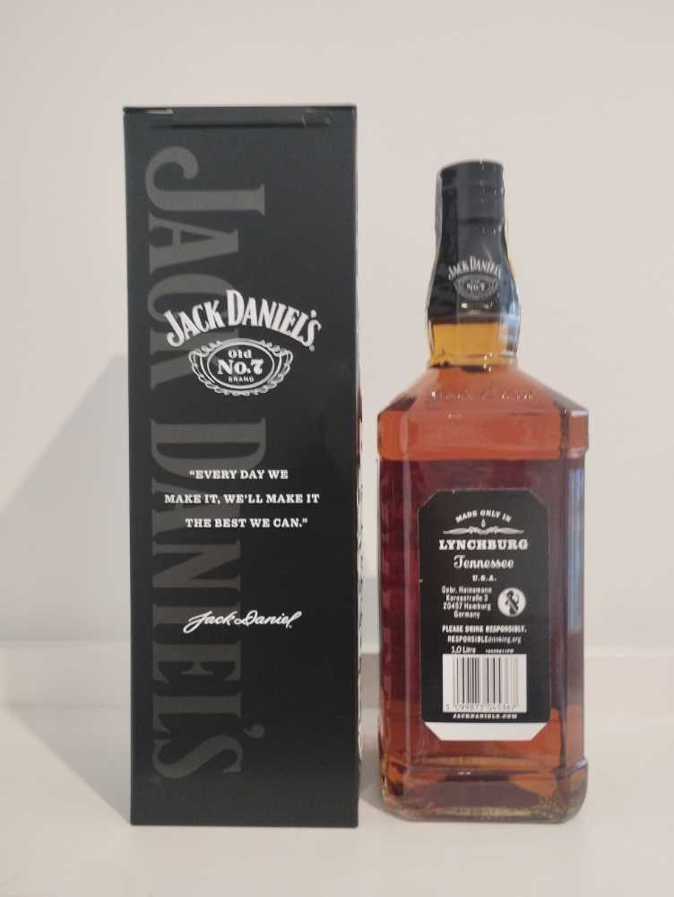 Black Label  (1000 mL) alcohol collectible - Main Image 2
