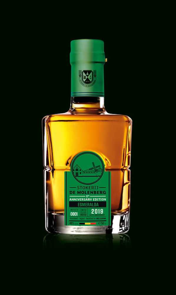 Goulden Carolus Esmeralda 6th Anniversary Edition - Stokerij de Molenberg (500 mL) alcohol collectible [Barcode 5425006245319] - Main Image 2