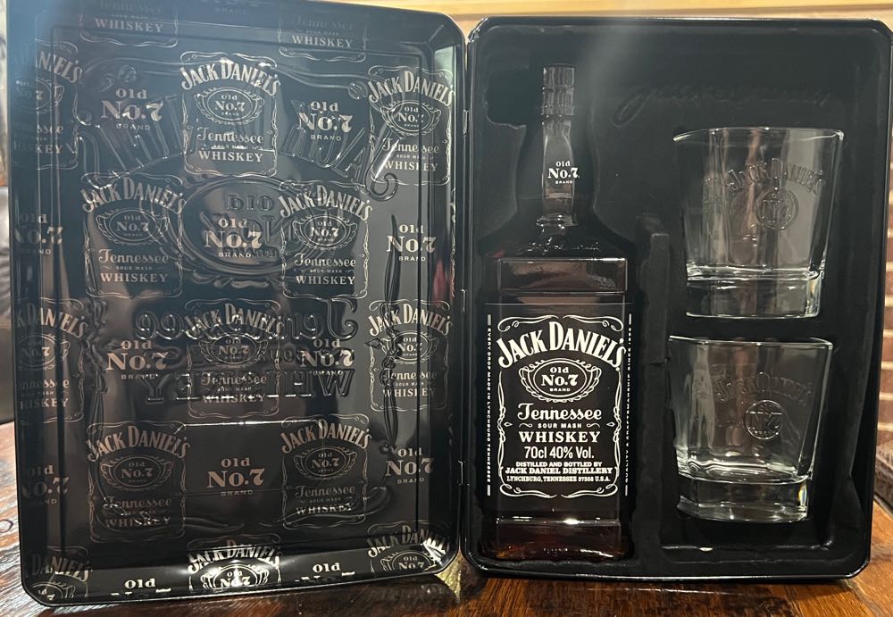 0 Double Tin Bottle And Two Glases 2018 - Jack Daniel’s Distillery, Lynchburg, TN (700 mL) alcohol collectible - Main Image 3