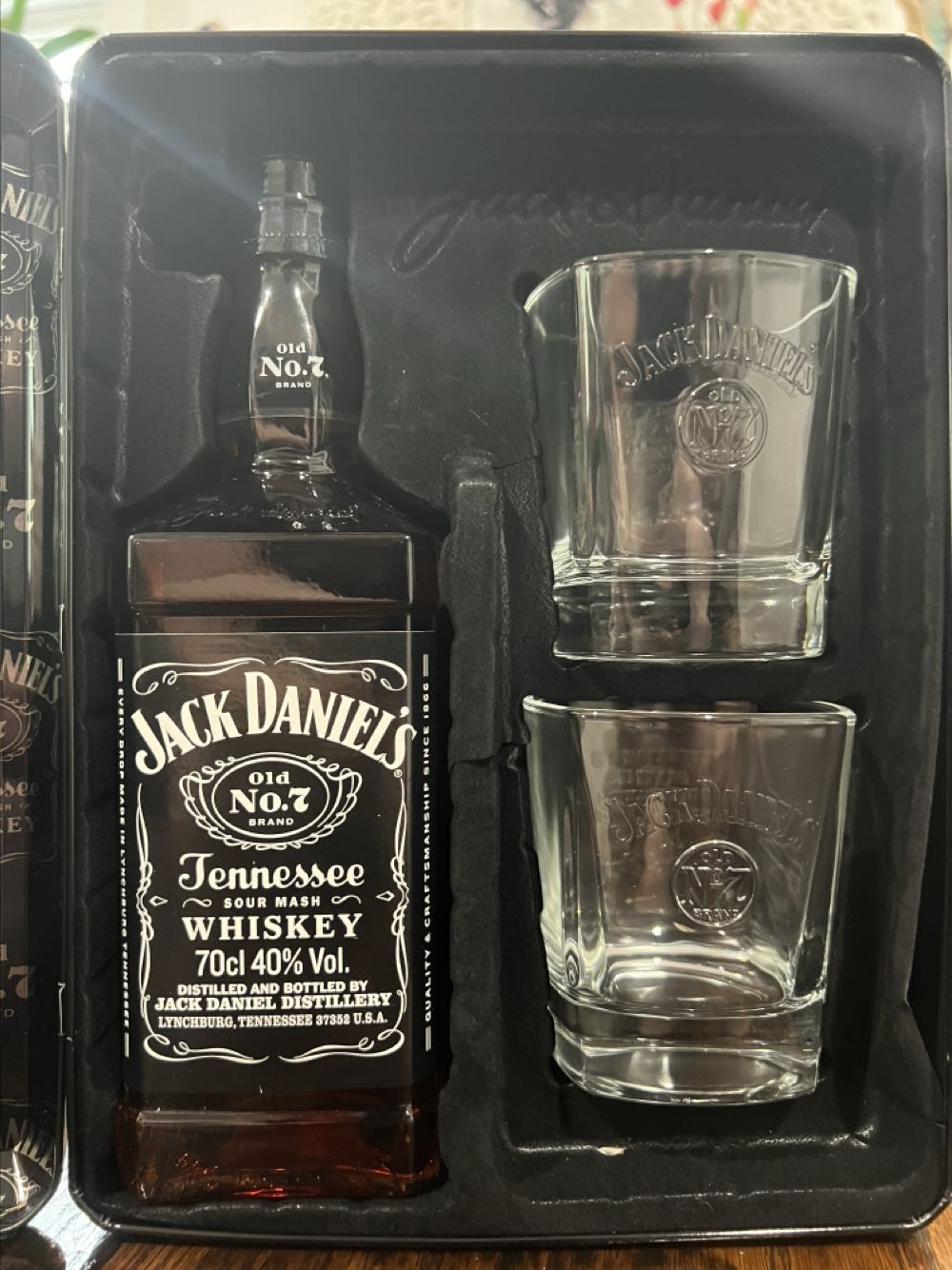 0 Double Tin Bottle And Two Glases 2018 - Jack Daniel’s Distillery, Lynchburg, TN (700 mL) alcohol collectible - Main Image 4
