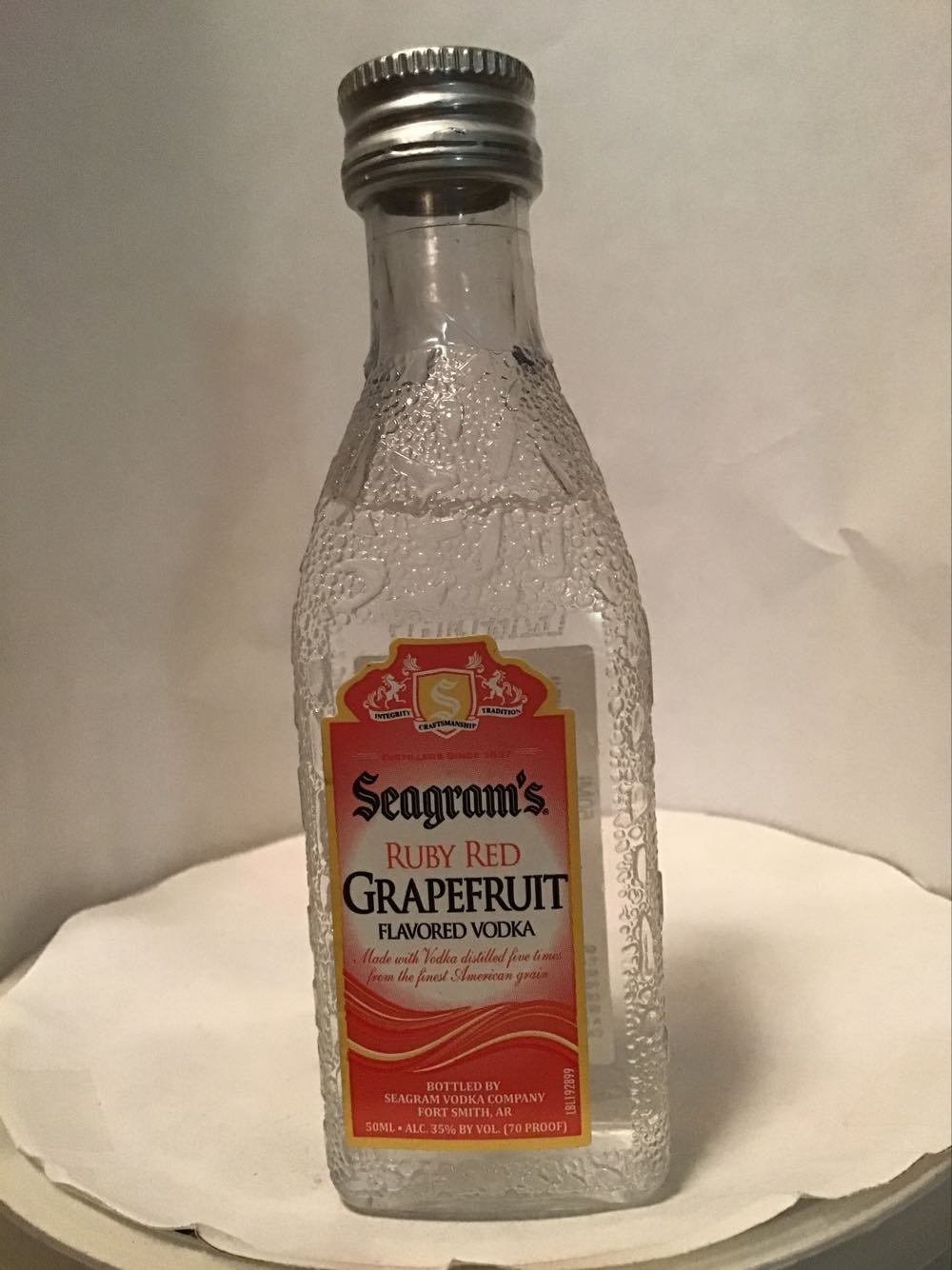 Seagram’s Melon Twisted Gin & Ruby Red Grapefruit & Juicy Watermelon & Raspberry - Joseph Seagram’s & Son (50 mL) alcohol collectible - Main Image 2