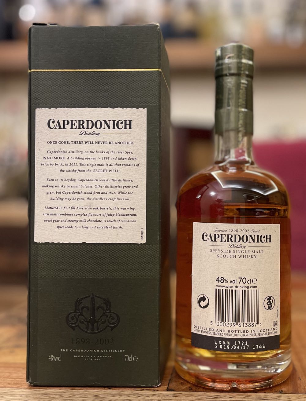 CAPERDONICH 25y Speyside Single Malt Scotch Whisky - The Caperdonich Distillery (700 mL) alcohol collectible [Barcode 5000299613887] - Main Image 2