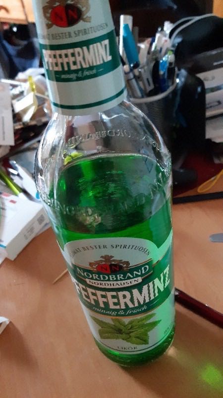 Nordhausen Pfefferminz Likör - Nordbrand Nordhausen (700 mL) alcohol collectible [Barcode 4400065403109] - Main Image 2