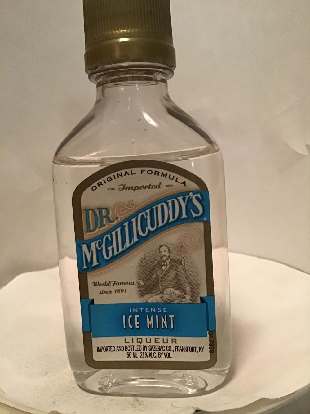 Dr. McGillicuddy’s Coffee & Ice Mint - A. P. McGillicuddy (50 mL) alcohol collectible - Main Image 2