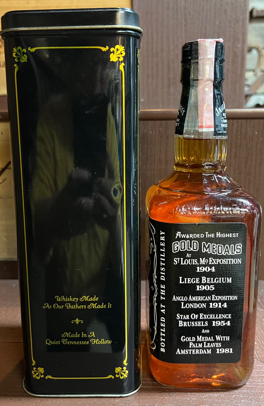 0 Tin Single Full Bottle 1989 - 16 - Jack Daniel’s Distillery, Lynchburg, TN (700 mL) alcohol collectible - Main Image 4