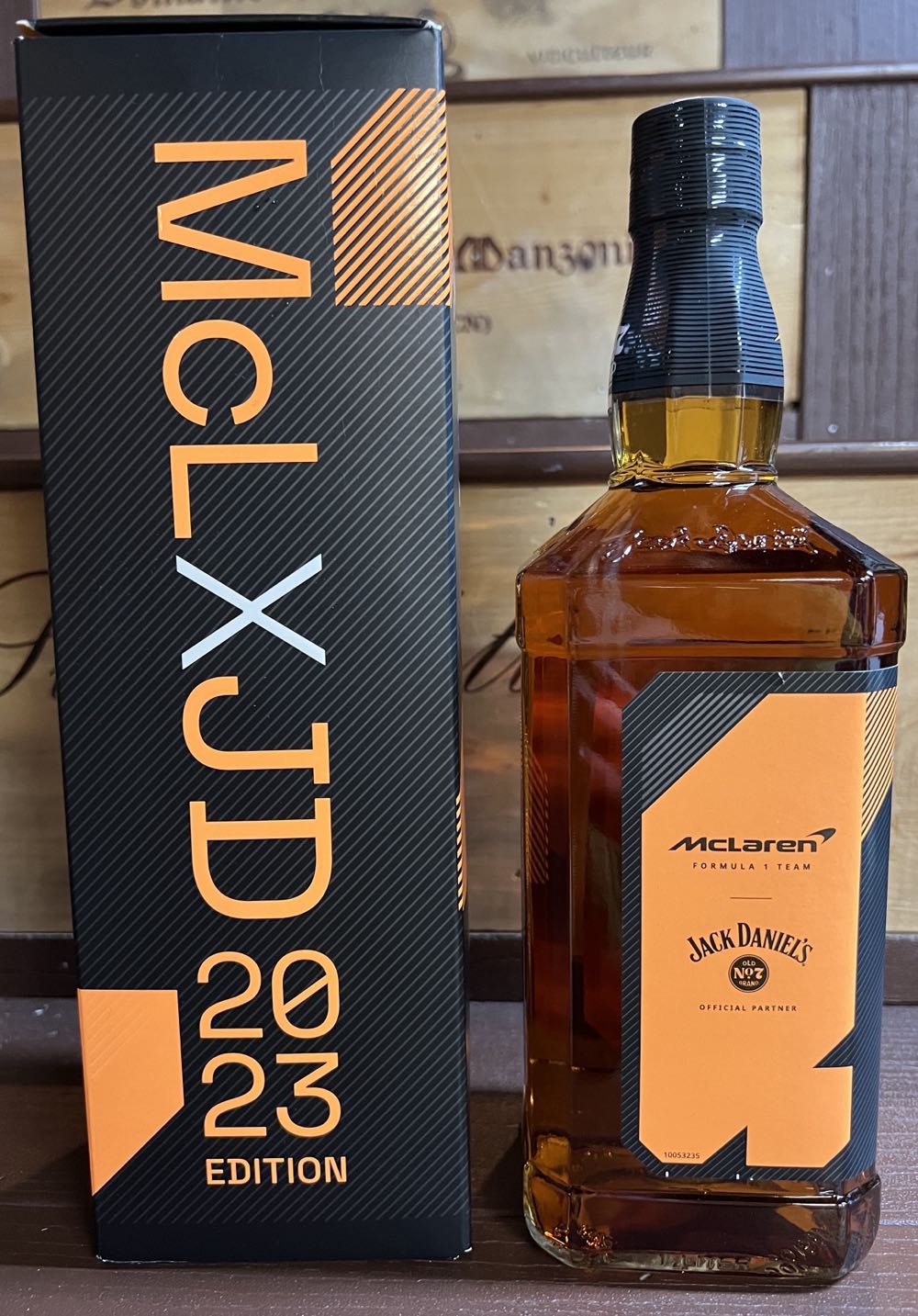 0 McLaren F1 - 1L 2023 - Jack Daniel’s Distillery, Lynchburg, TN (1 L) alcohol collectible - Main Image 2