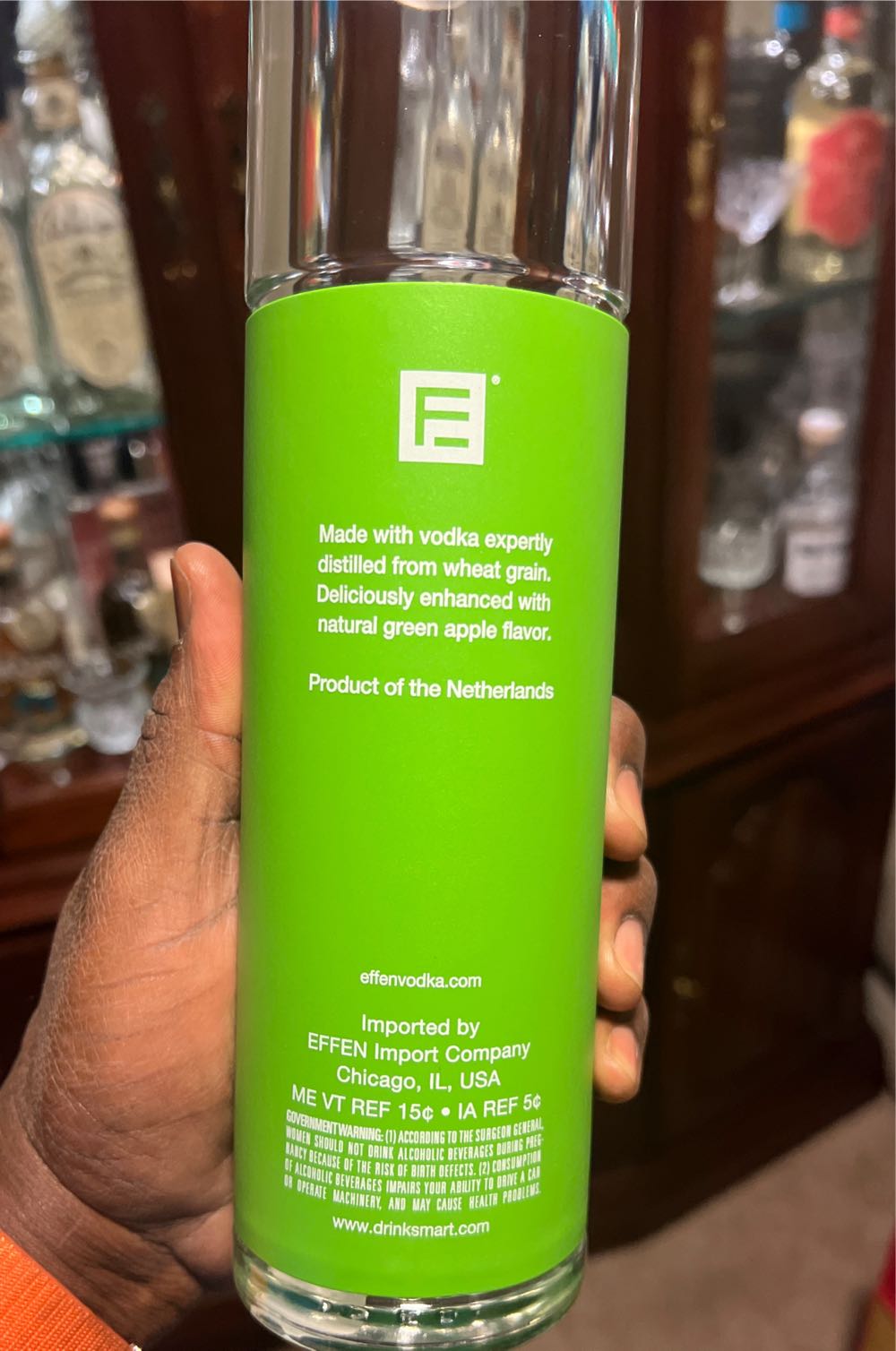 Effen Green Apple - Effen Import Company (750mL) alcohol collectible [Barcode 080686938422] - Main Image 2