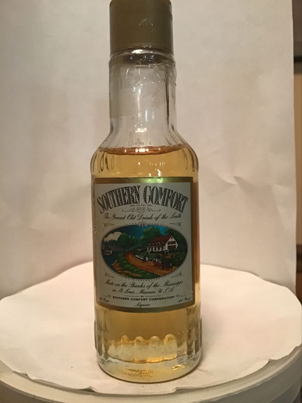 Southern Comfort Black & Lime & Pepper - W.w. Herron (50 mL) alcohol collectible - Main Image 2