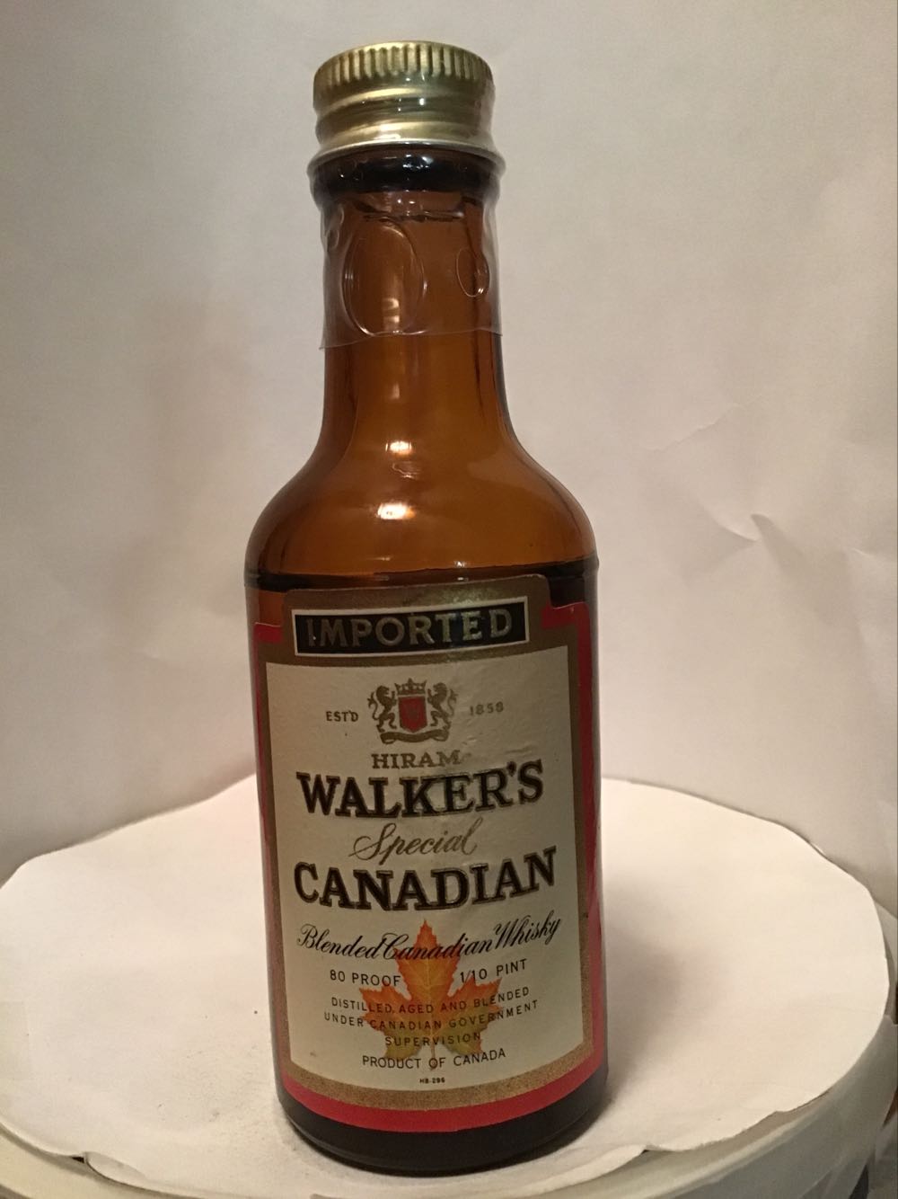 Walker’s Deluxe & Walkers Canadian - Hiram Walker & Sons (1.10 FL OZ) alcohol collectible - Main Image 2