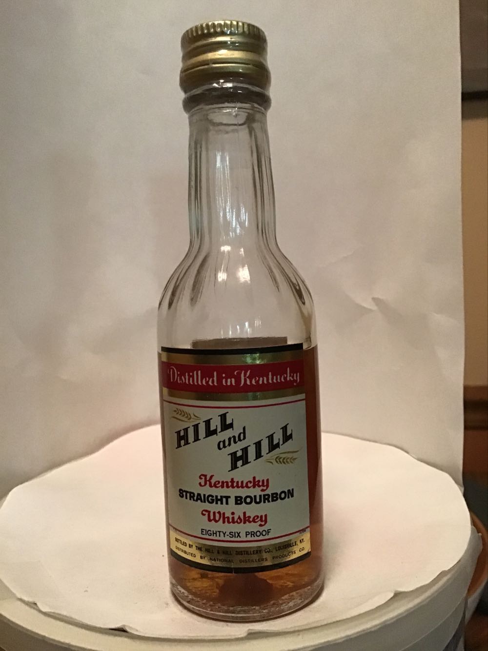 Hill & Hill - Hill & Hill (1.10 FL OZ) alcohol collectible - Main Image 2