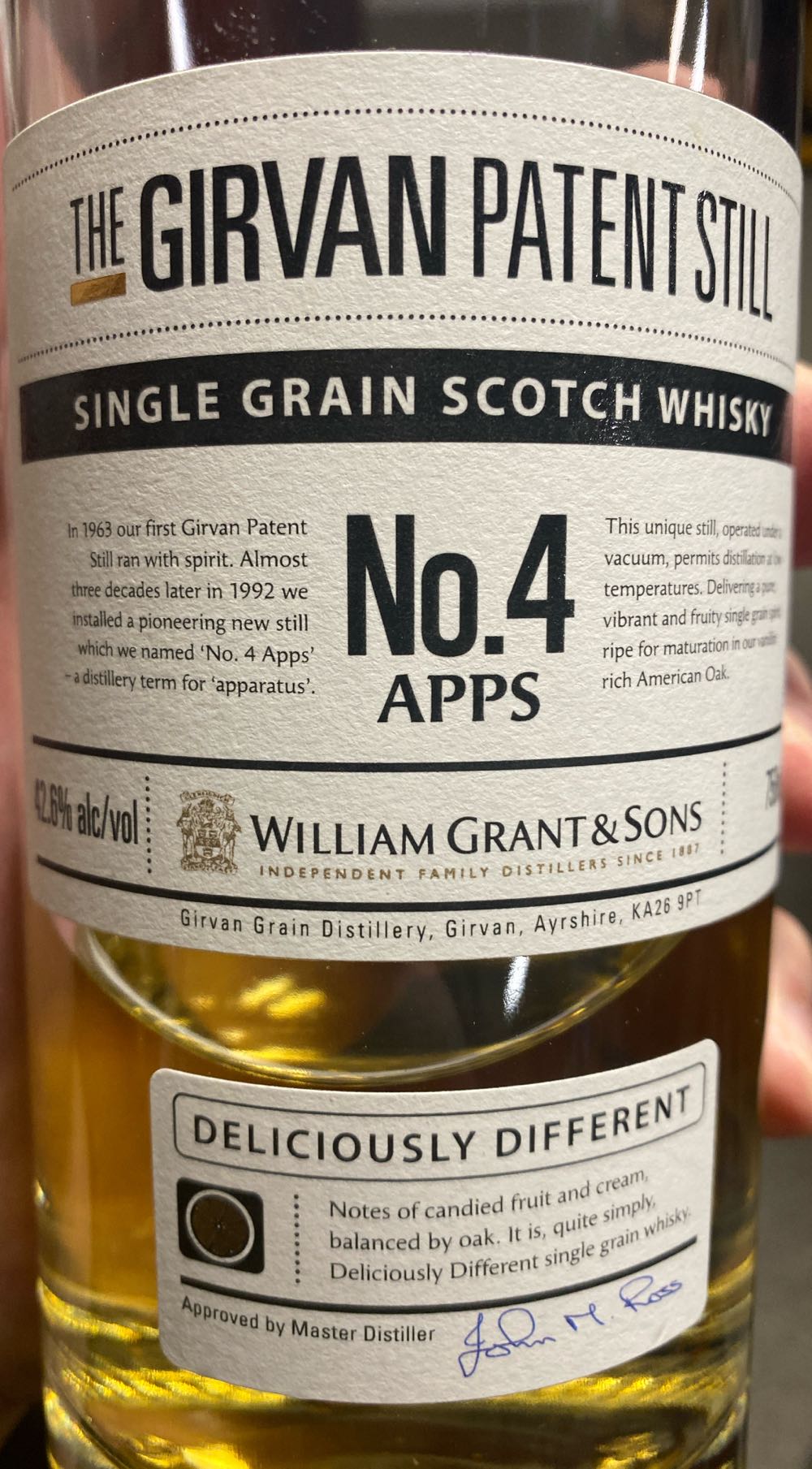 ROYAL LOGHNAGAR Distillery Exclusive Bottling