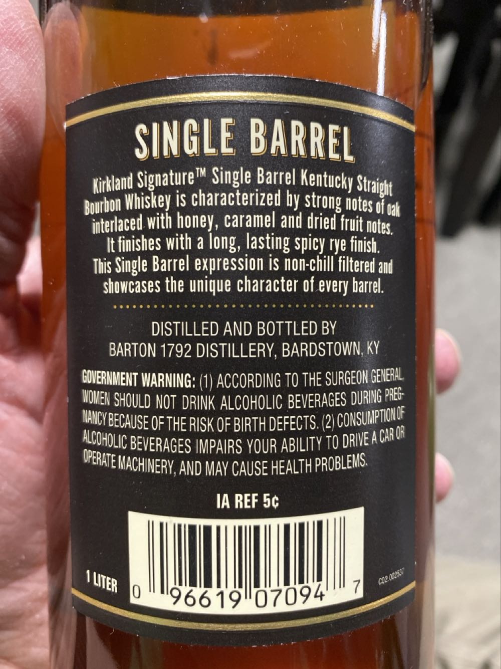 Kirkland Single Barrel KY Straight Bourbon Whiskey - Barton 1792 Distillery alcohol collectible - Main Image 2