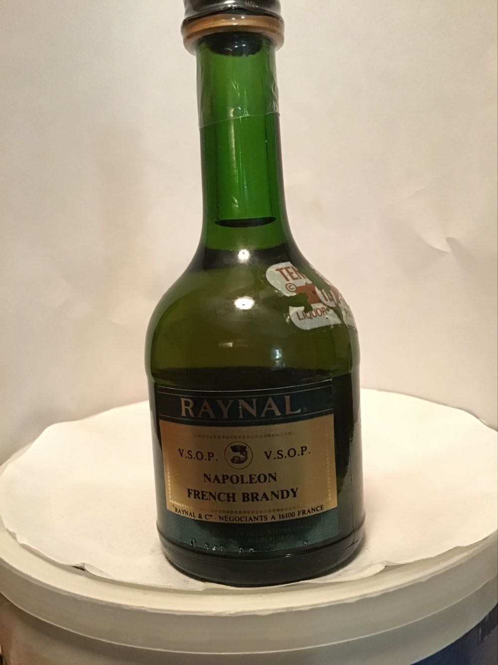 Raynal V.S.O.P. & Napoleon - Munson Shaw Co. (50 mL) alcohol collectible - Main Image 2