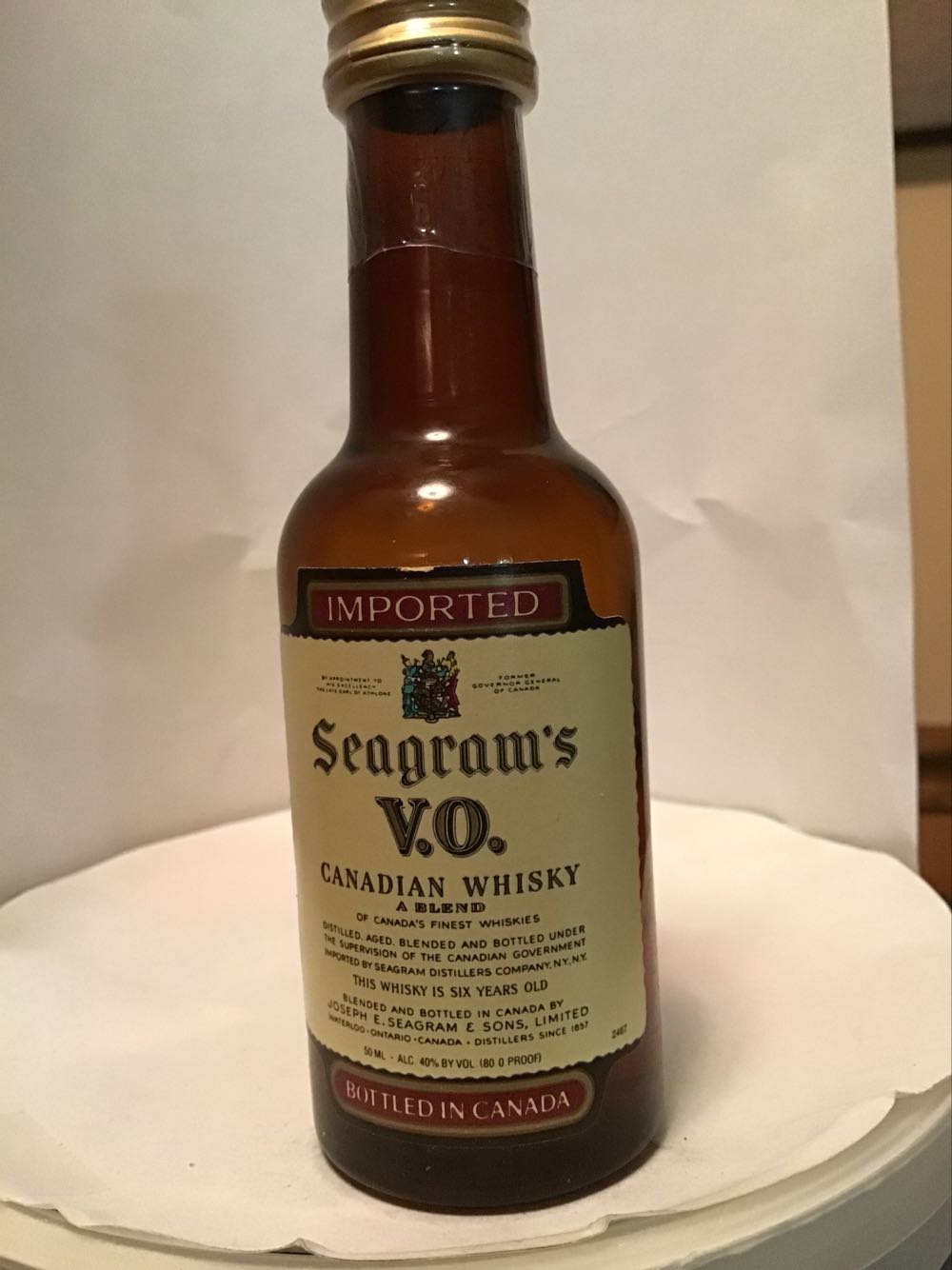 Seagram’s VO - Joseph E. Seagram & Sons Limited (1.10 FL OZ) alcohol collectible - Main Image 4