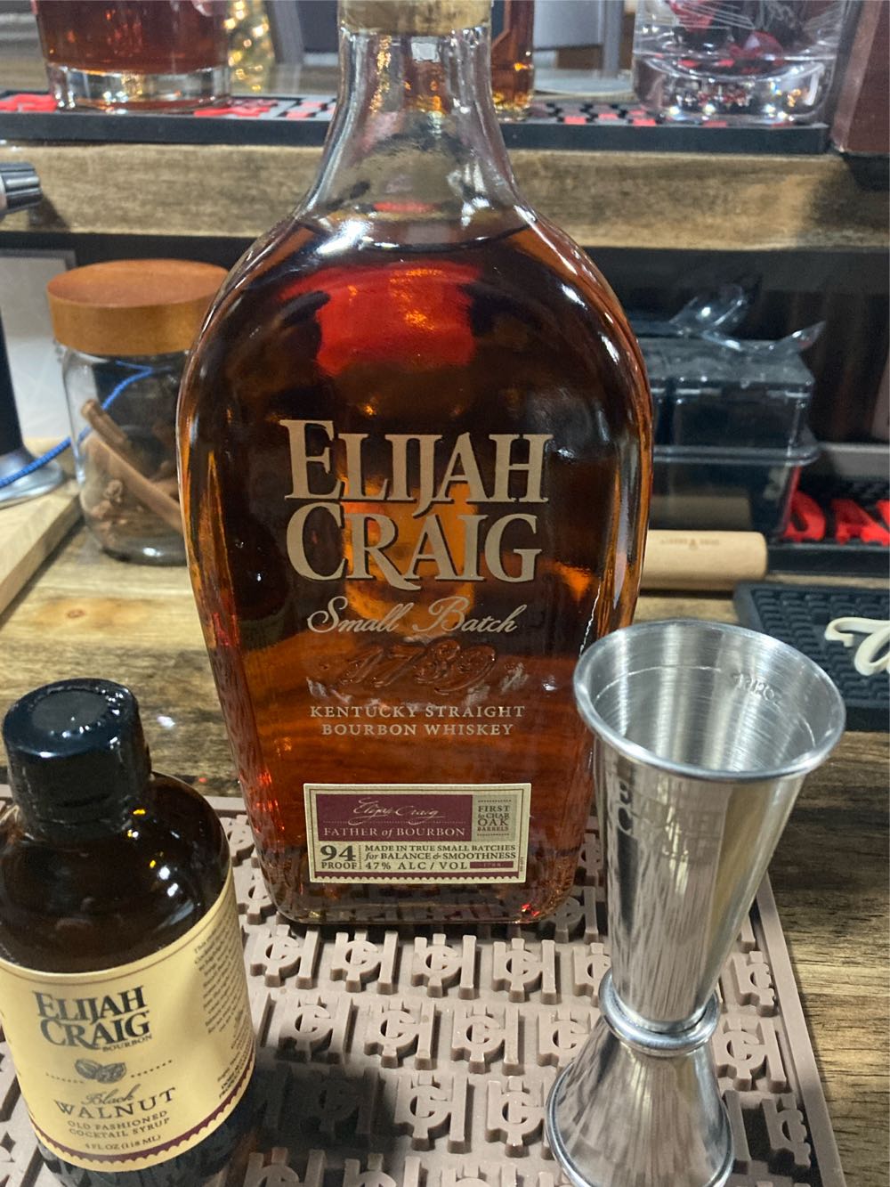 Elijah Craig Small Batch Gift Set - Elijah Craig (750 mL) alcohol collectible [Barcode 096749004041] - Main Image 2