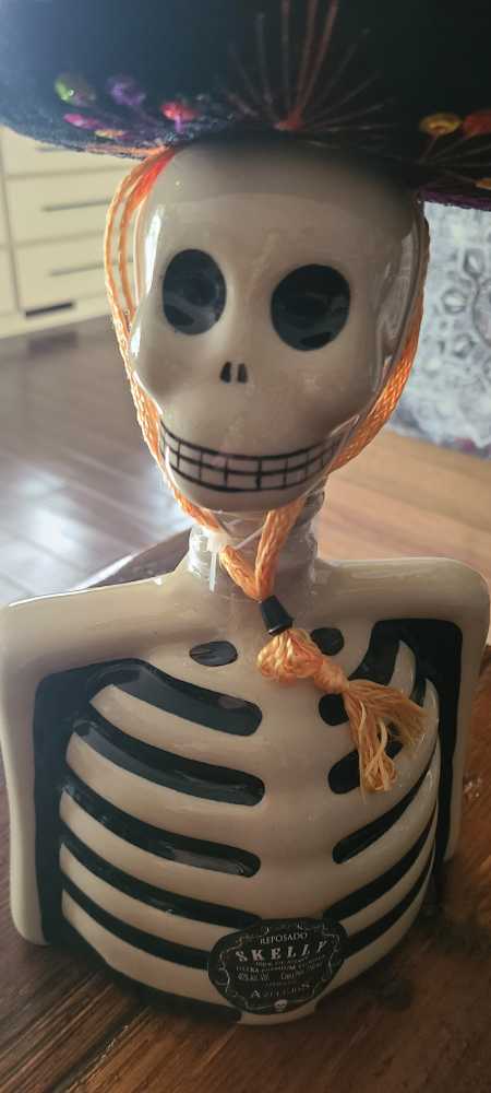 Skelly Reposado Los Azulejos Tequila - Nom 1438 (750 mL) alcohol collectible [Barcode 7503020066016] - Main Image 2