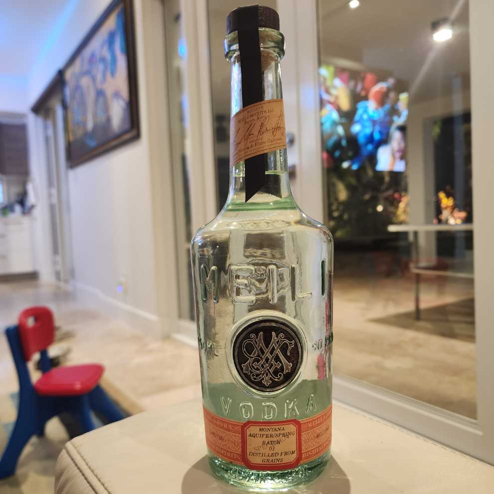 Meili Vodka - Meili Spirits (750 mL) alcohol collectible [Barcode 860009555105] - Main Image 2