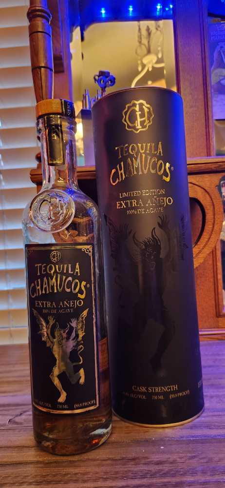 Chamucos Extra Anejo - NOM 1586 (750 mL) alcohol collectible [Barcode 086785191188] - Main Image 2