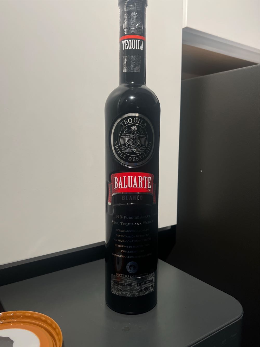 Baluarte Blanco - NOM 1585 (750 mL) alcohol collectible [Barcode 7503007715036] - Main Image 2