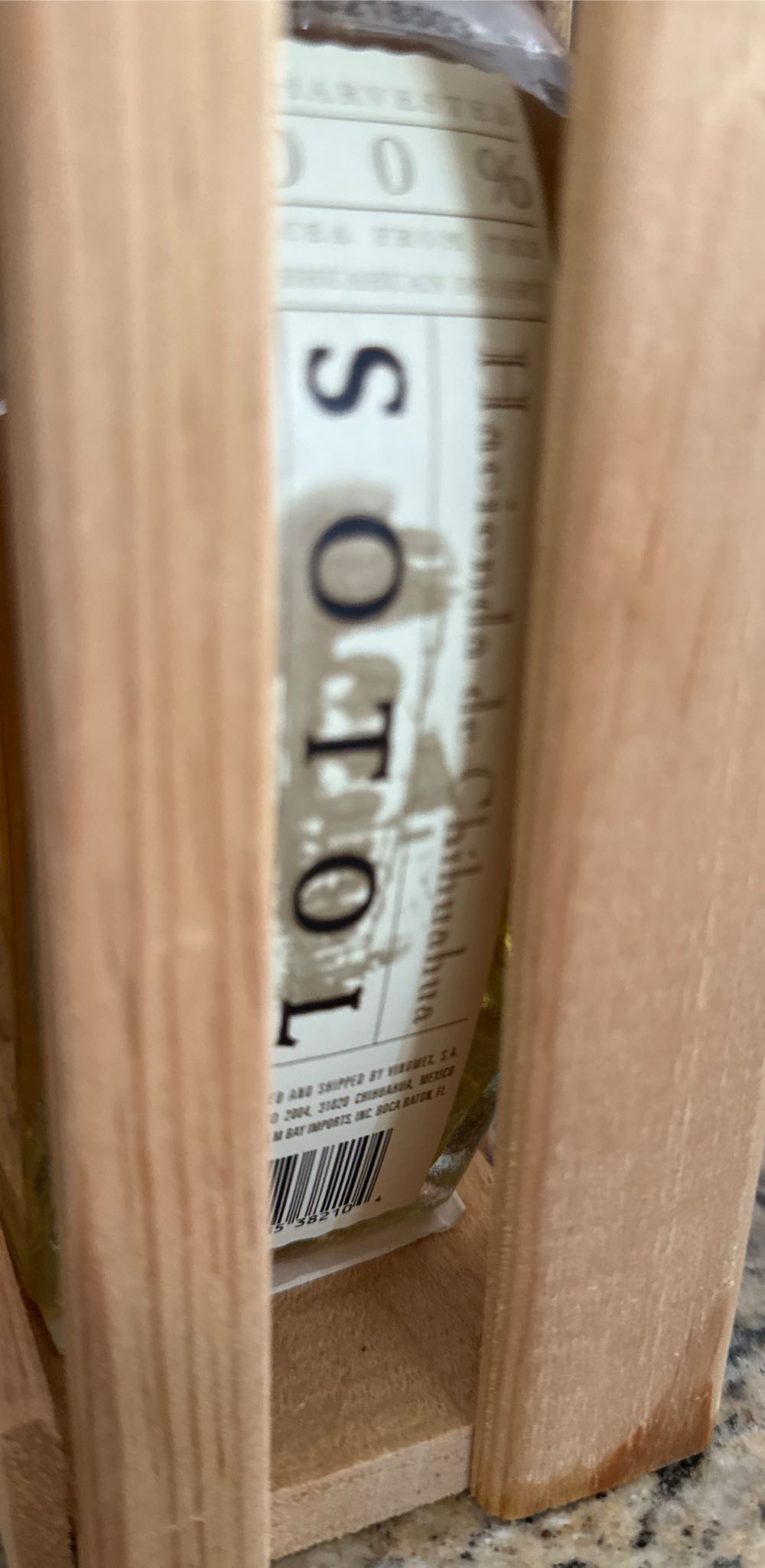 Hacienda De Chihuahua Reposado Sotol - Sotol (750 mL) alcohol collectible [Barcode 086785382104] - Main Image 2