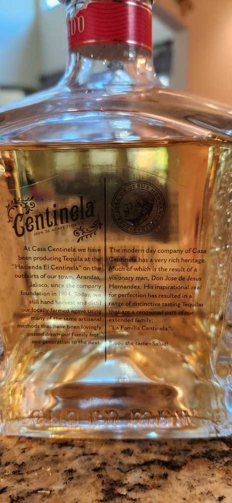 Centinela Reposado - NOM 1140 (750 mL) alcohol collectible [Barcode 74970001] - Main Image 2