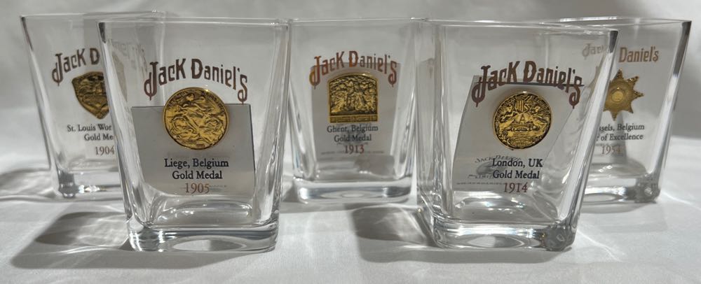 0 Shot Glasses Commemorative 5 Pcs - Jack Daniel’s Distillery, Lynchburg, TN alcohol collectible - Main Image 2