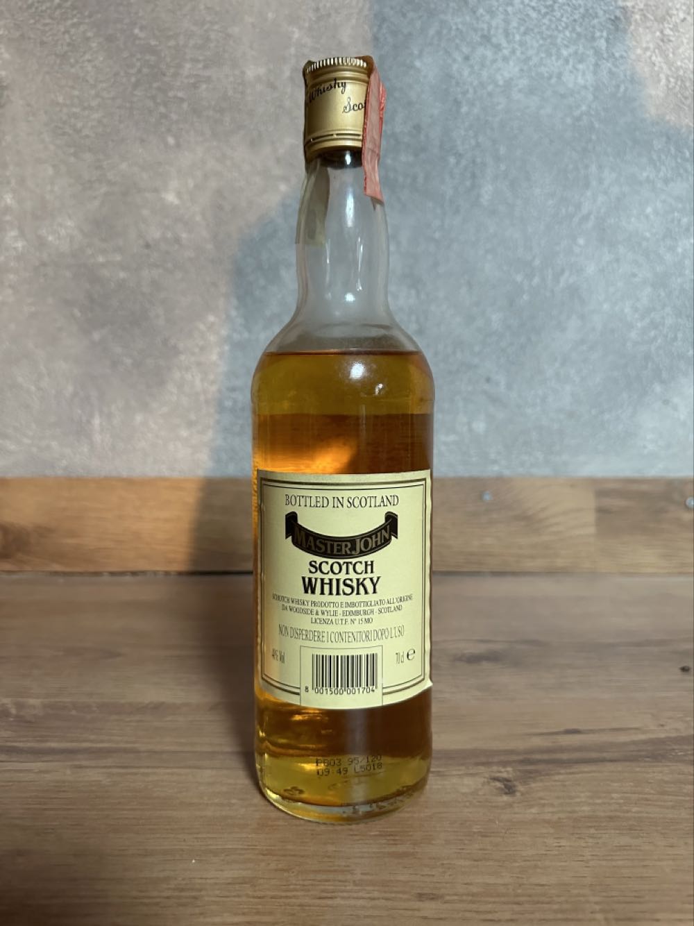 Master John - Woodside & Willie alcohol collectible - Main Image 2