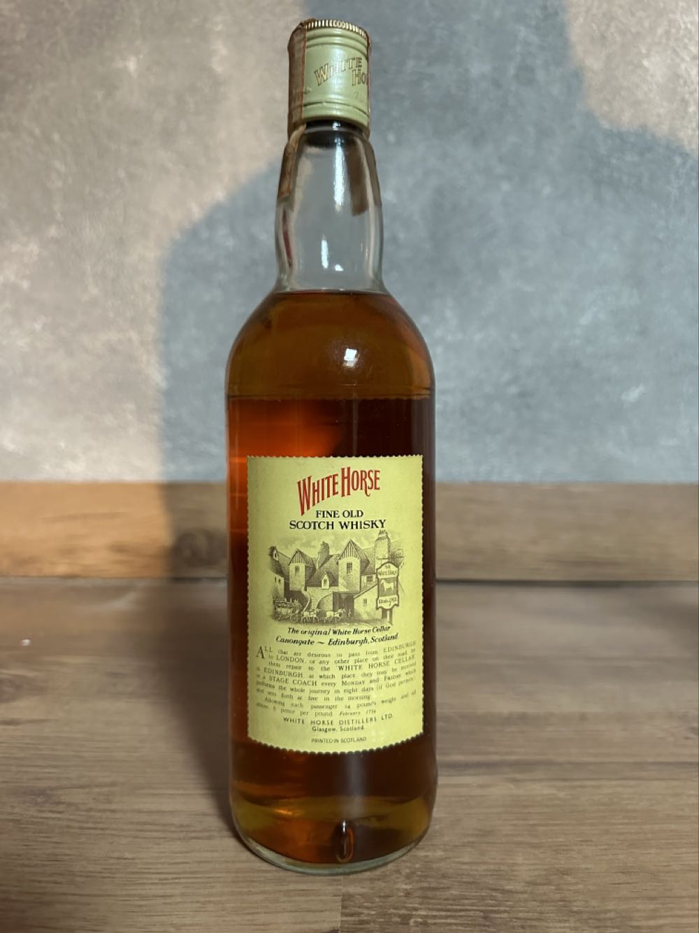 White Horse  alcohol collectible - Main Image 2