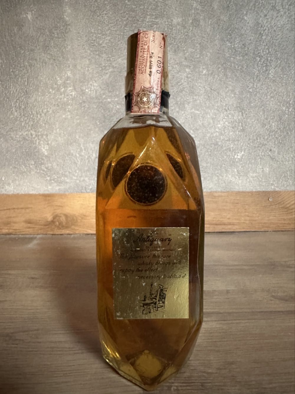 The Antiquary 12yo  alcohol collectible - Main Image 2