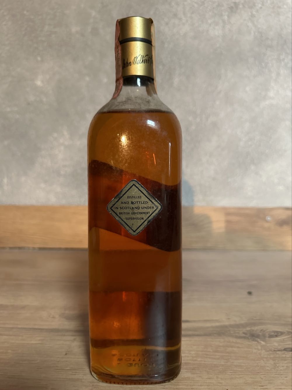 Johnnie Walker Black Label 12yo  alcohol collectible - Main Image 2