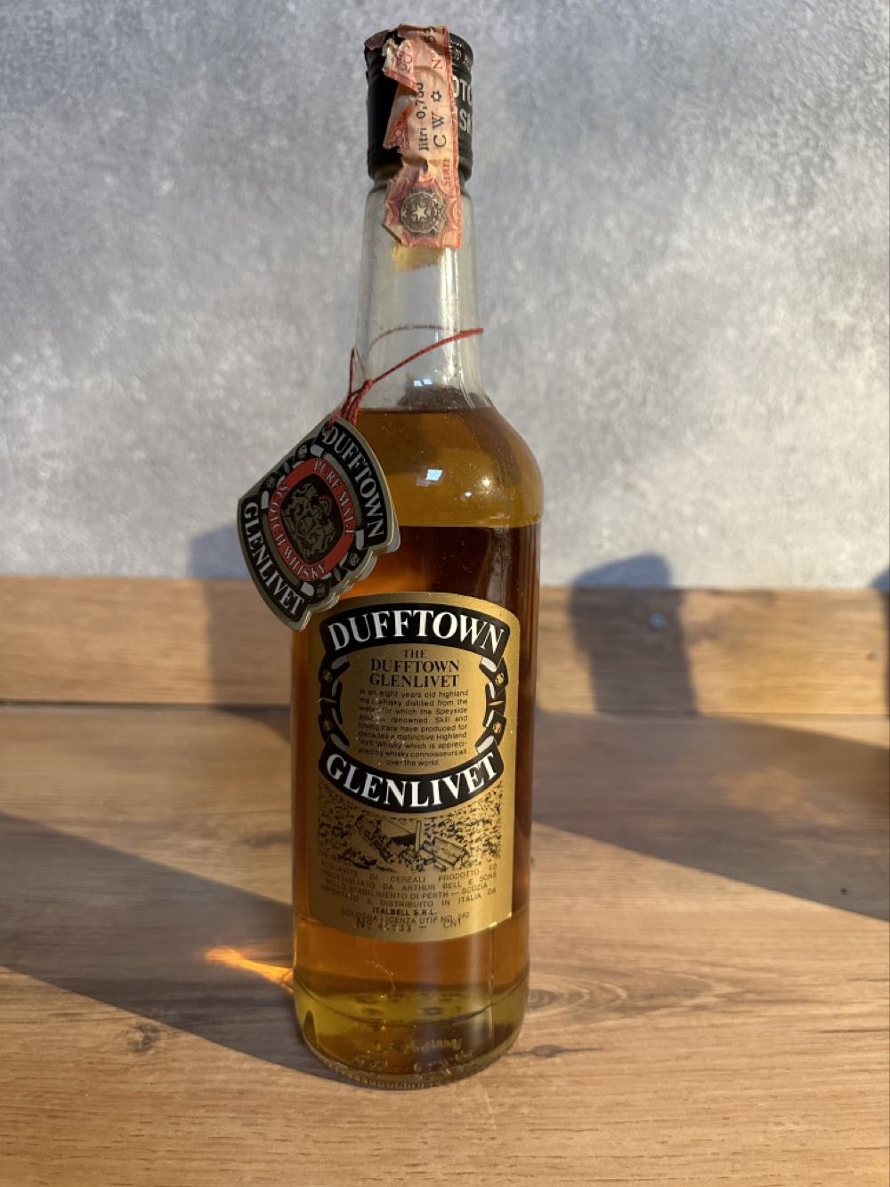 Dufftown Glenlivet 8yo Imp ITALBELL - Arthur Bell And Sons alcohol collectible - Main Image 2