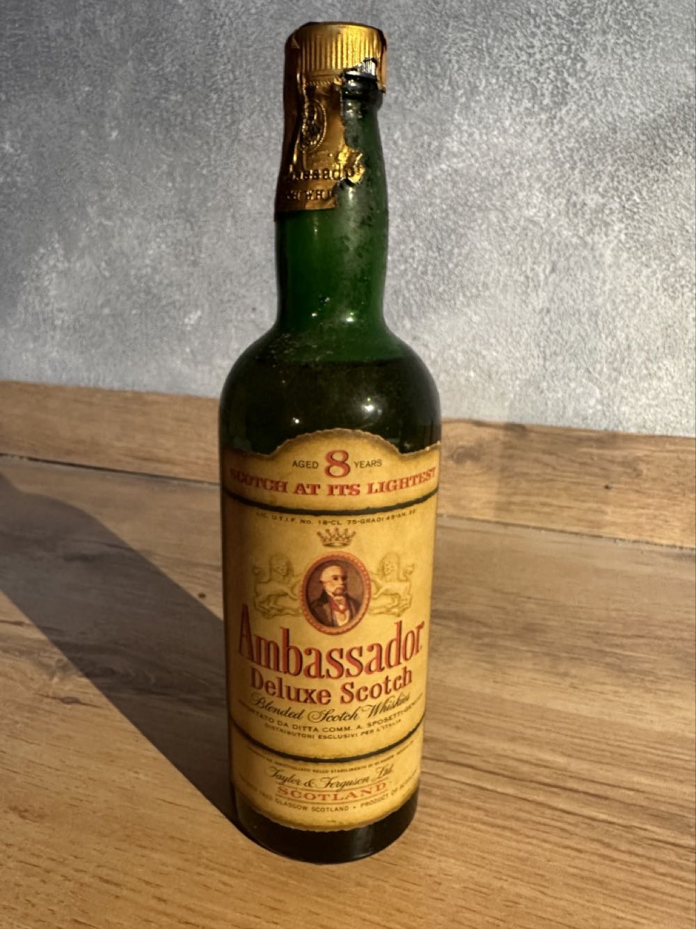 Ambassador Deluxe Scotch 8yo - Taylor & Ferguson alcohol collectible - Main Image 1