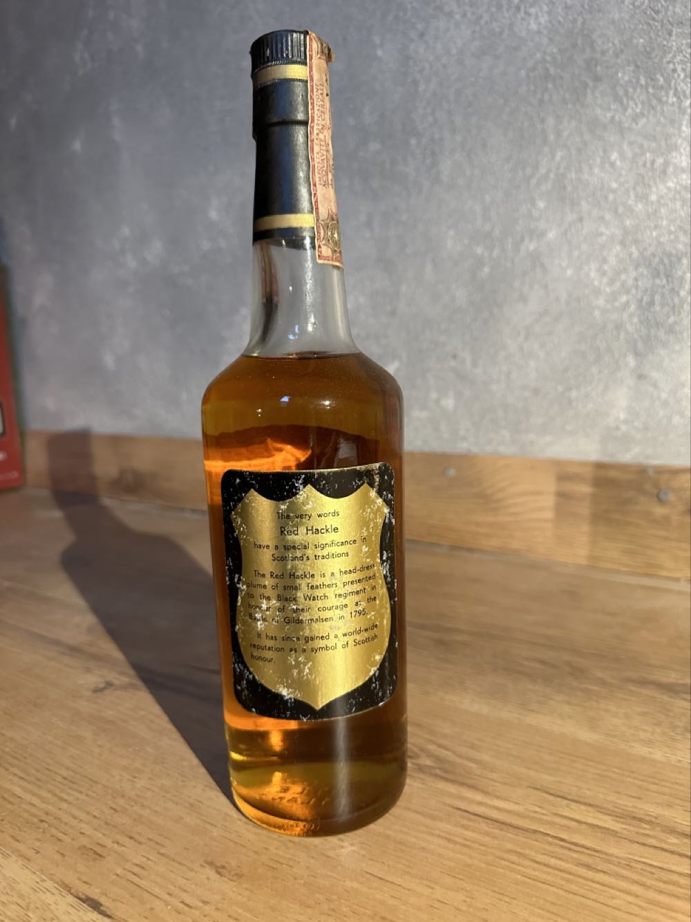 Red Hackle - Hepburn & Ross alcohol collectible - Main Image 2