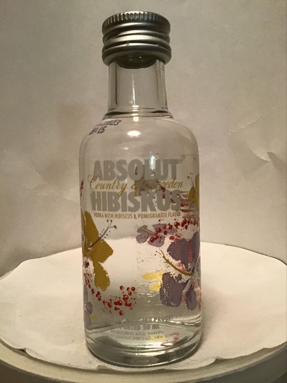 Absolut Peppar & Hibiskus - Absolut Spirits Co. (50 mL) alcohol collectible - Main Image 2