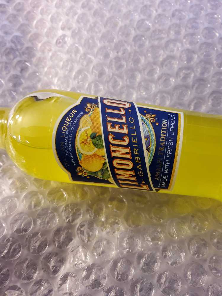 Limoncello Gabrielle  (50 mL) alcohol collectible [Barcode 8018945450059] - Main Image 3