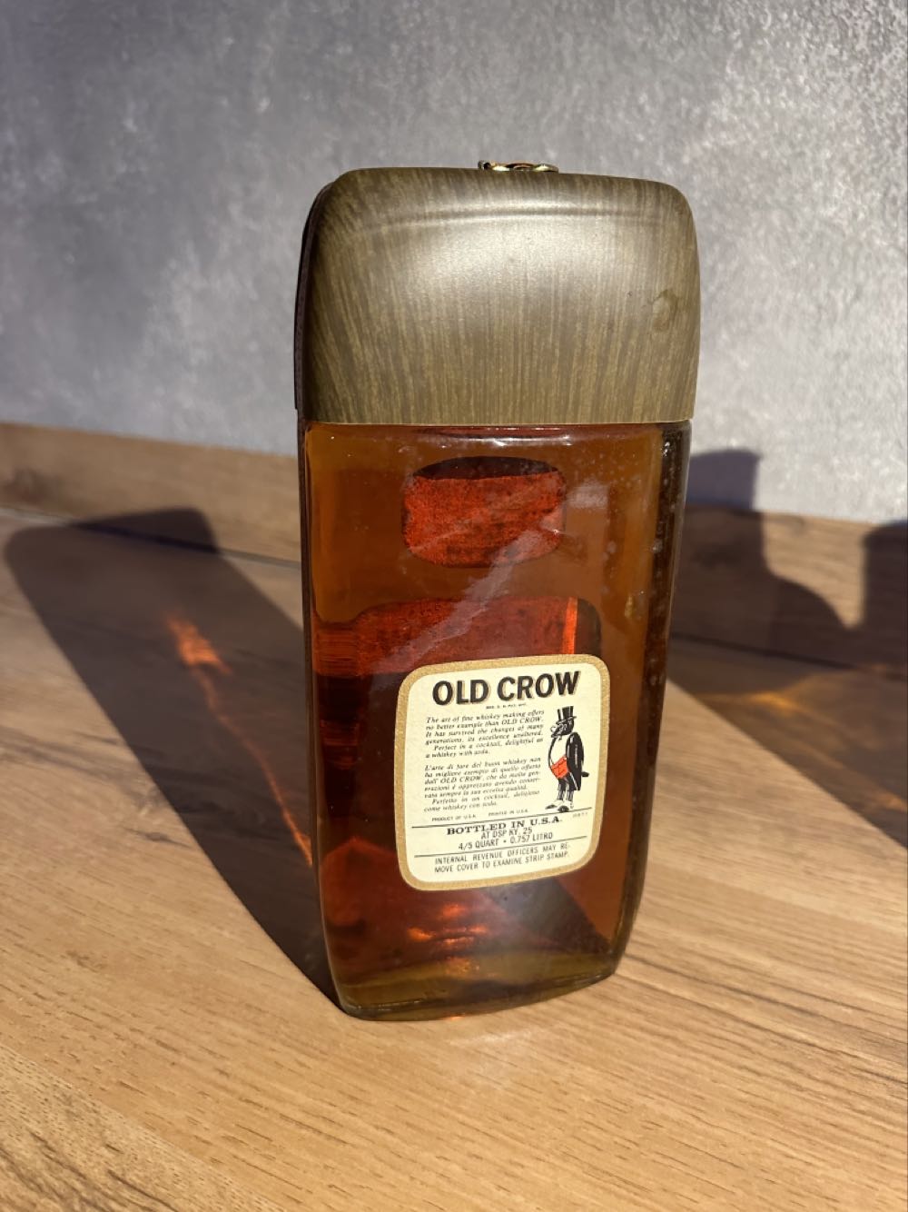 Old Crow Traveler Fifth 5yo 67 Imp SPOSETTI - Old Crow Distillery Co. alcohol collectible - Main Image 2